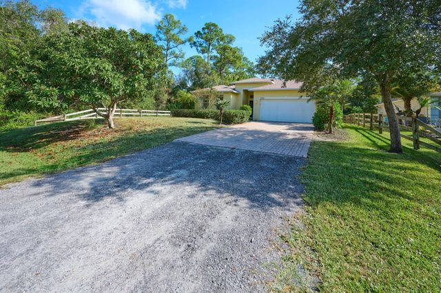 9086 107th Court, Vero Beach, FL 32967