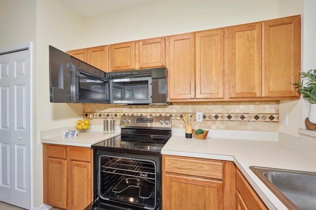 9086 107th Court, Vero Beach, FL 32967