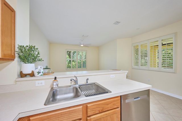 9086 107th Court, Vero Beach, FL 32967