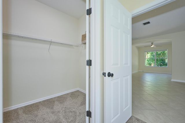 9086 107th Court, Vero Beach, FL 32967