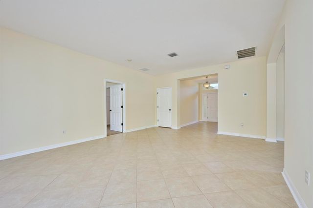 9086 107th Court, Vero Beach, FL 32967