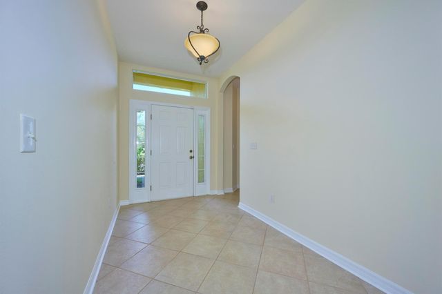 9086 107th Court, Vero Beach, FL 32967