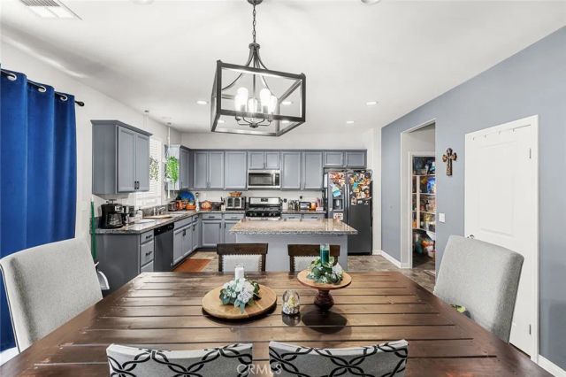 34293 Bloomington Drive, Murrieta, CA 92563