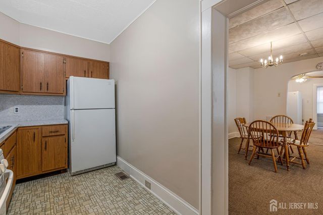 18 Robinson Street, New Brunswick, NJ 08901