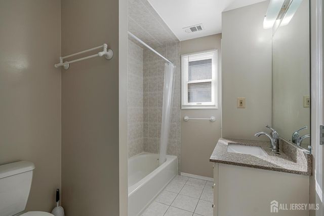 18 Robinson Street, New Brunswick, NJ 08901