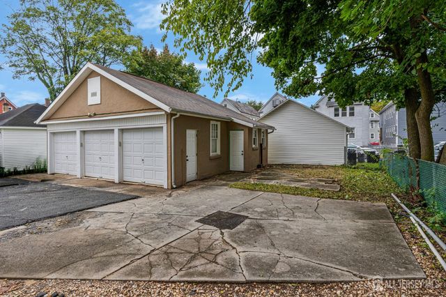 18 Robinson Street, New Brunswick, NJ 08901