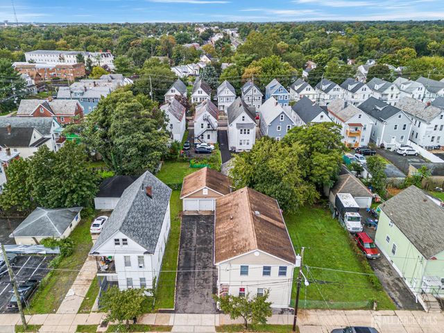 18 Robinson Street, New Brunswick, NJ 08901