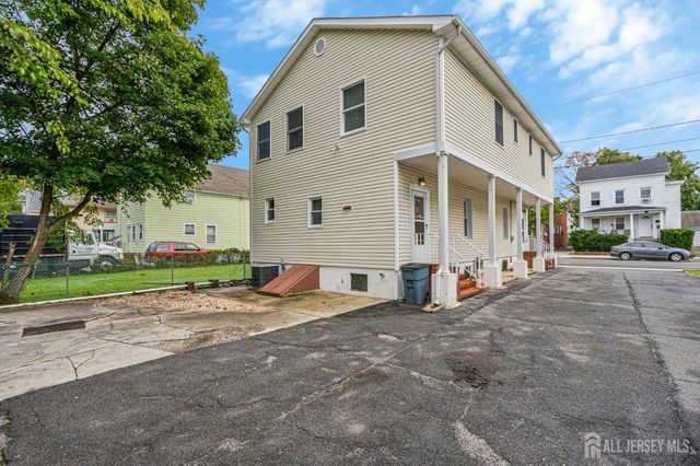 18 Robinson Street, New Brunswick, NJ 08901