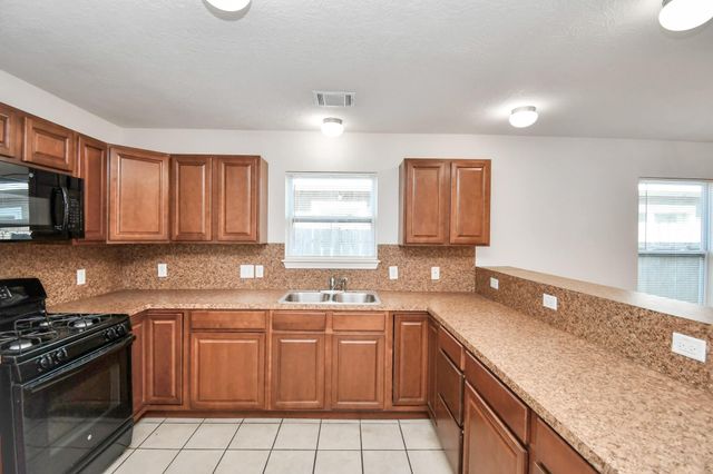 5527 Hamill Ranch Lane, Houston, TX 77066