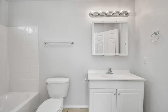 5527 Hamill Ranch Lane, Houston, TX 77066
