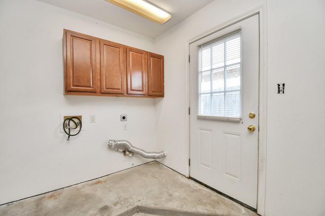 5527 Hamill Ranch Lane, Houston, TX 77066