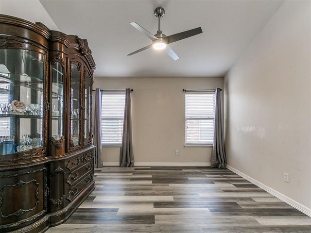 2113 SE 8th Street, Moore, OK 73160