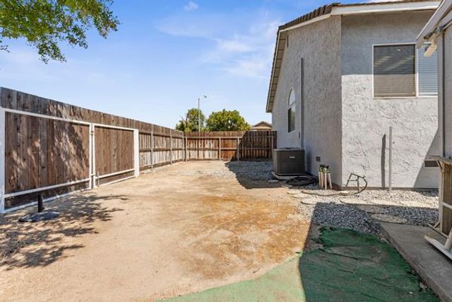 3501 Soda Canyon Dr, Ceres, CA 95307