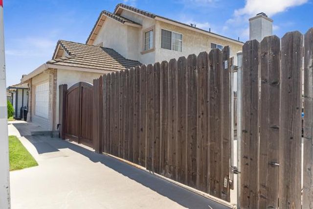 3501 Soda Canyon Dr, Ceres, CA 95307