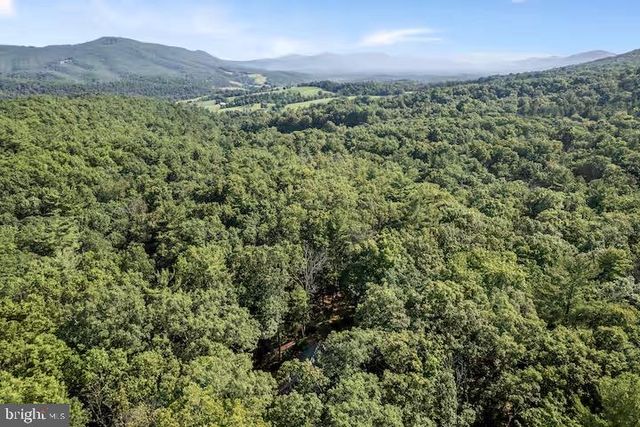 393 TIMBER RUN RD, Mathias, WV 26812