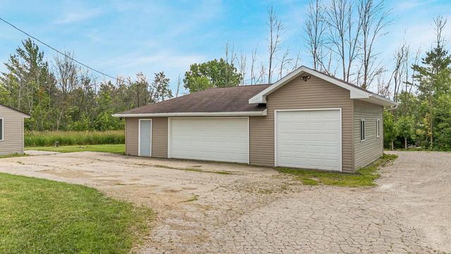 7683 COUNTY ROAD II, Fremont, WI 54940