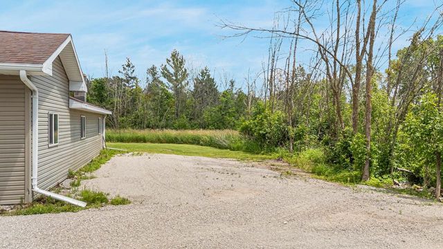 7683 COUNTY ROAD II, Fremont, WI 54940