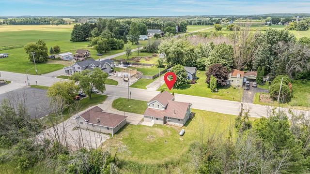 7683 COUNTY ROAD II, Fremont, WI 54940