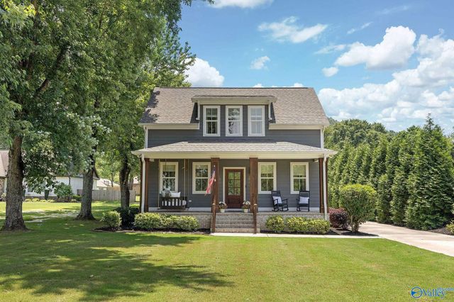 5701 Spring Creek Drive, Guntersville, AL 35976