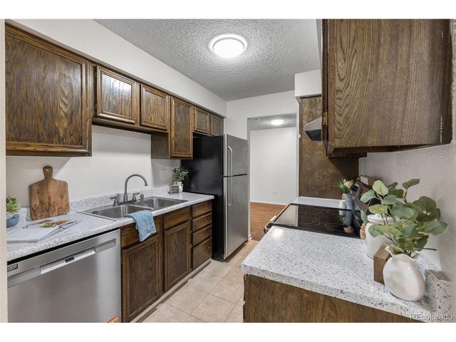 4565 S Lowell Blvd D, Denver, CO 80236