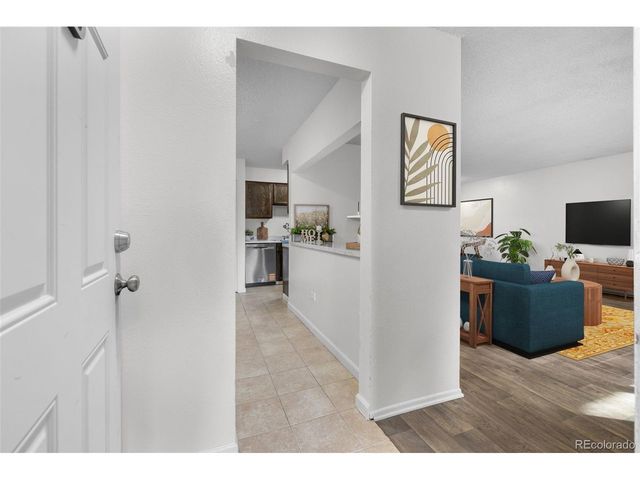 4565 S Lowell Blvd D, Denver, CO 80236