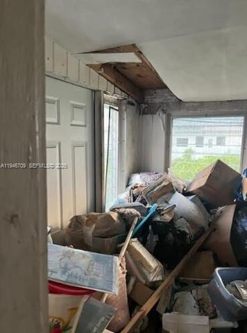 1129 NW 105th St, Miami, FL 33150