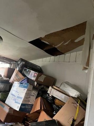 1129 NW 105th St, Miami, FL 33150