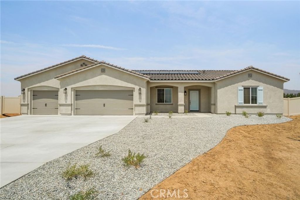 14860 Desert Lily Court, Apple Valley, CA 92307