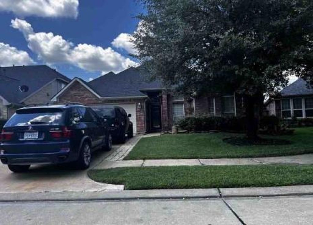 11619 Columbia Pines Lane, Cypress, TX 77433