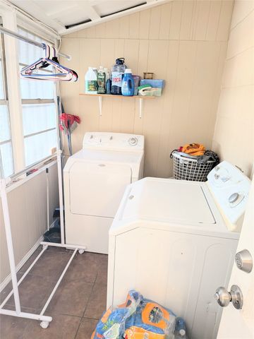 3223 ASTER Street, Dallas, TX 75211