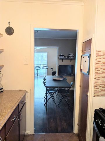 3223 ASTER Street, Dallas, TX 75211