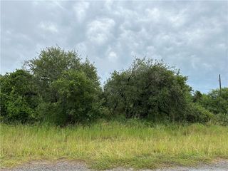 158 Dolphin Dr, Rockport, TX 78382
