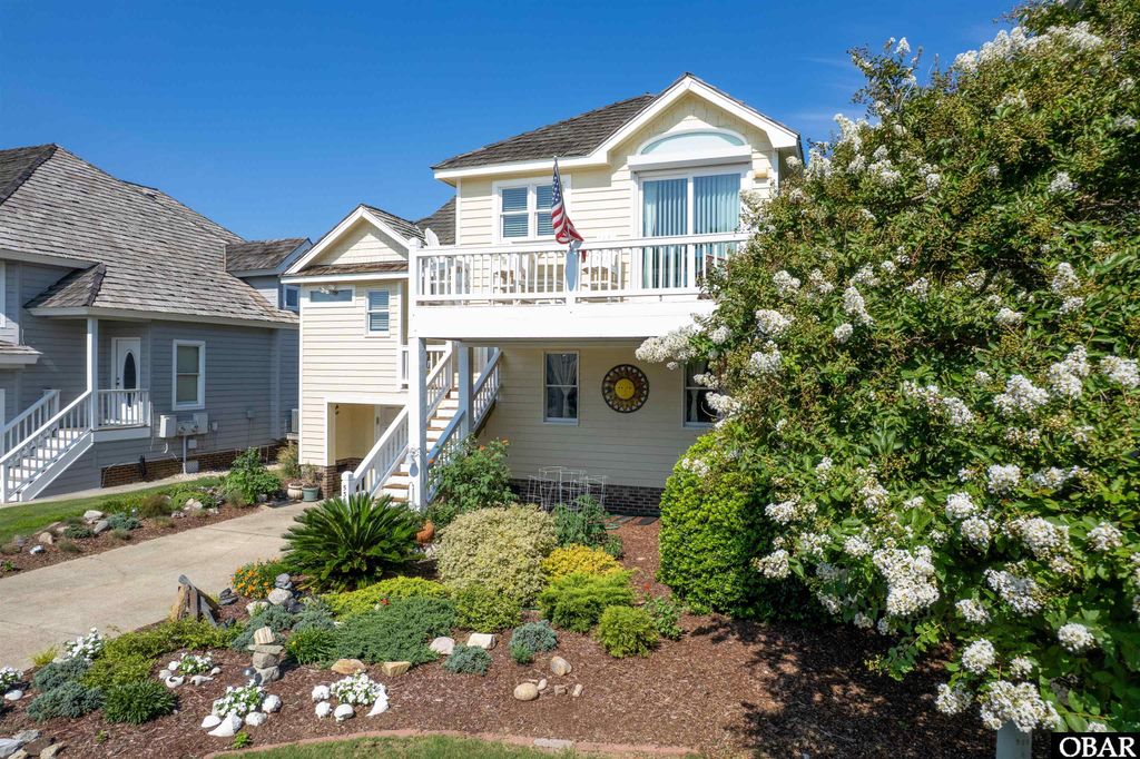 Image 2 of property listing at 5303 W Captains Way, Nags Head, NC 27959