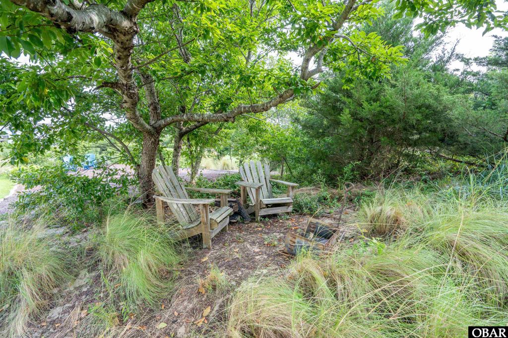 Image 16 of property listing at 5303 W Captains Way, Nags Head, NC 27959