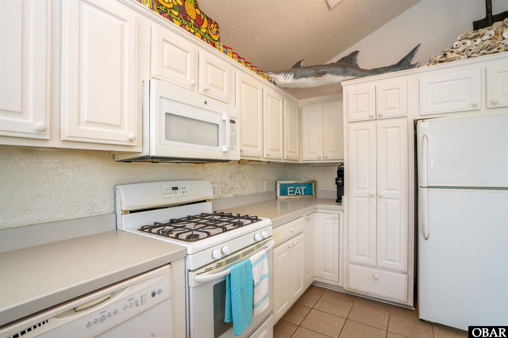 Image 32 of property listing at 5303 W Captains Way, Nags Head, NC 27959