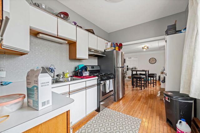 24523 Hayes Avenue, Eastpointe, MI 48021