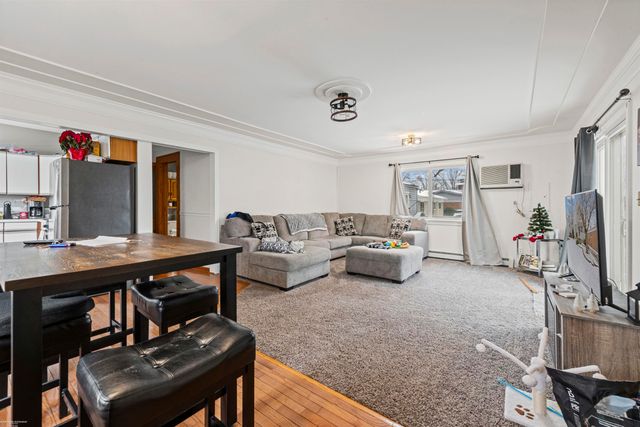 24523 Hayes Avenue, Eastpointe, MI 48021