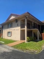 11275 SW 88th St 203K, Miami, FL 33176