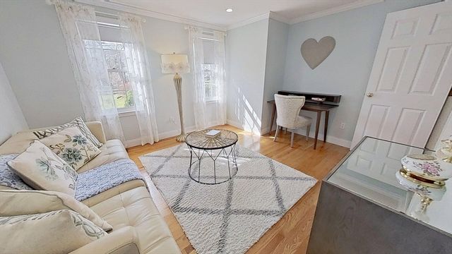 30 Elliott Rd, Barnstable, MA 02632