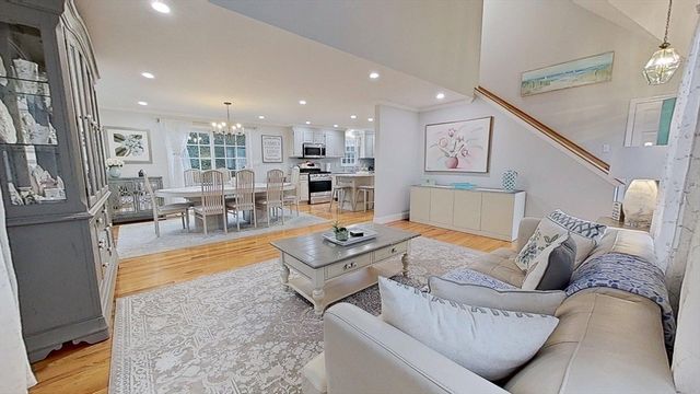 30 Elliott Rd, Barnstable, MA 02632
