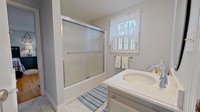 30 Elliott Rd, Barnstable, MA 02632