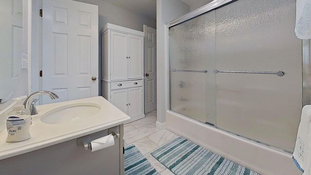 30 Elliott Rd, Barnstable, MA 02632