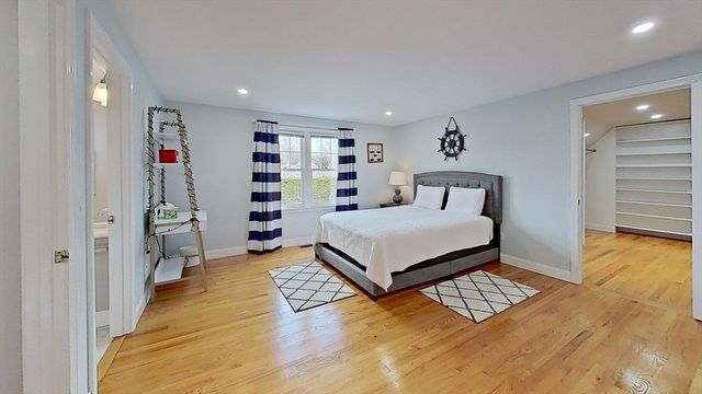 30 Elliott Rd, Barnstable, MA 02632
