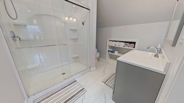 30 Elliott Rd, Barnstable, MA 02632