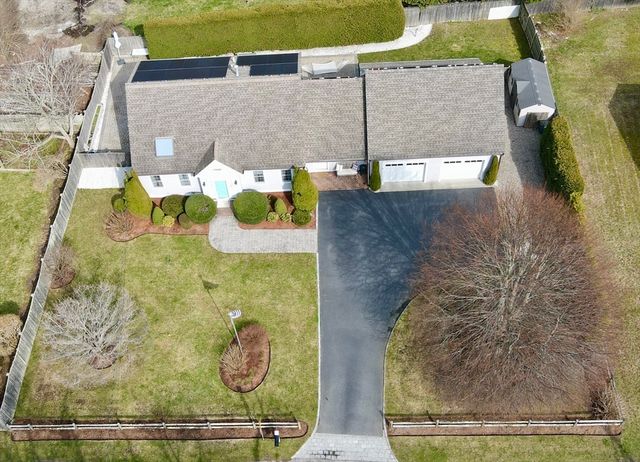 30 Elliott Rd, Barnstable, MA 02632