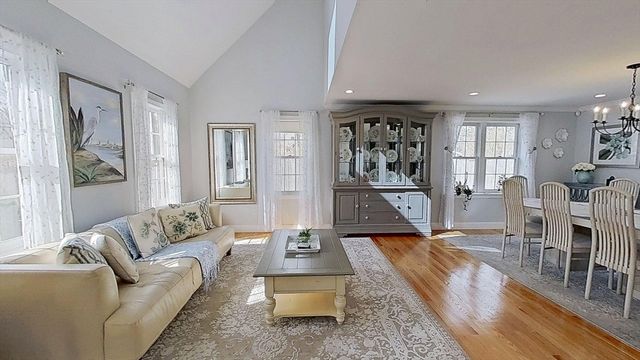 30 Elliott Rd, Barnstable, MA 02632