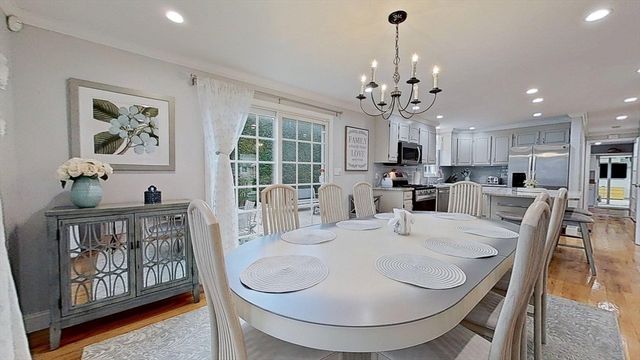 30 Elliott Rd, Barnstable, MA 02632