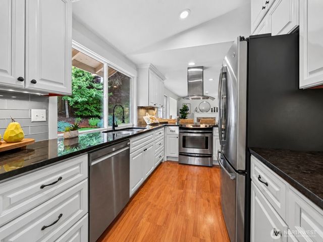 12419 93rd Avenue NE, Kirkland, WA 98034