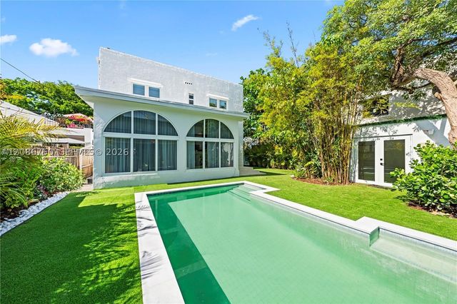 178 NE 45th St, Miami, FL 33137