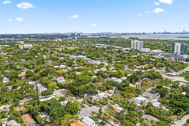 178 NE 45th St, Miami, FL 33137
